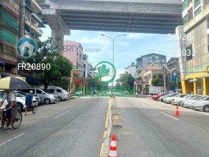 13လမ်းနှင့်ဘုန်းကြီးလမ်းကြား စီးပွားရေးလုပ်ကိုင်ရန်အလွန်အဆင်ပြေ အရောင်း in လမ်းမတော်, ရန်ကုန်